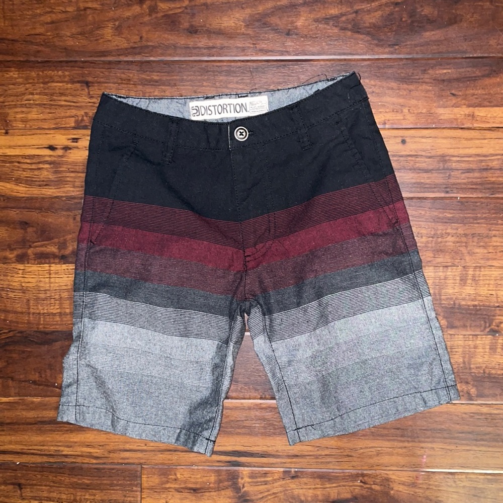 Distortion boys shorts